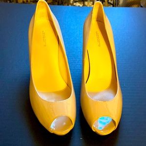 Liz Claiborne Peeptoe